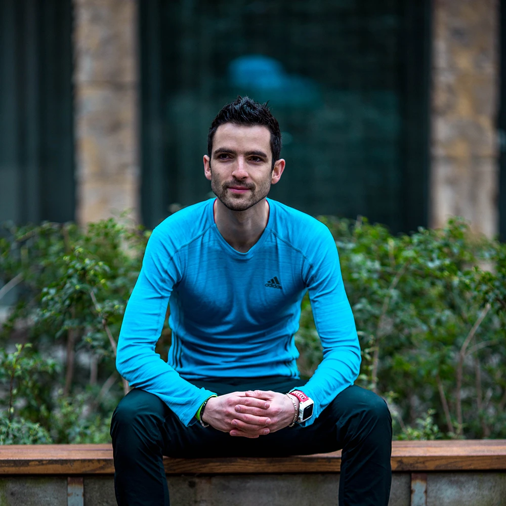 coach sportif lyon point du jour assis sur un banc